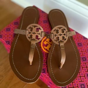 Like New Tory Burch leather Miller sandals